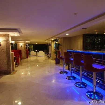 Bianco 4*